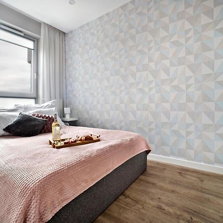 ורשה Komputerowa Serviced Apartments By P&O מראה חיצוני תמונה