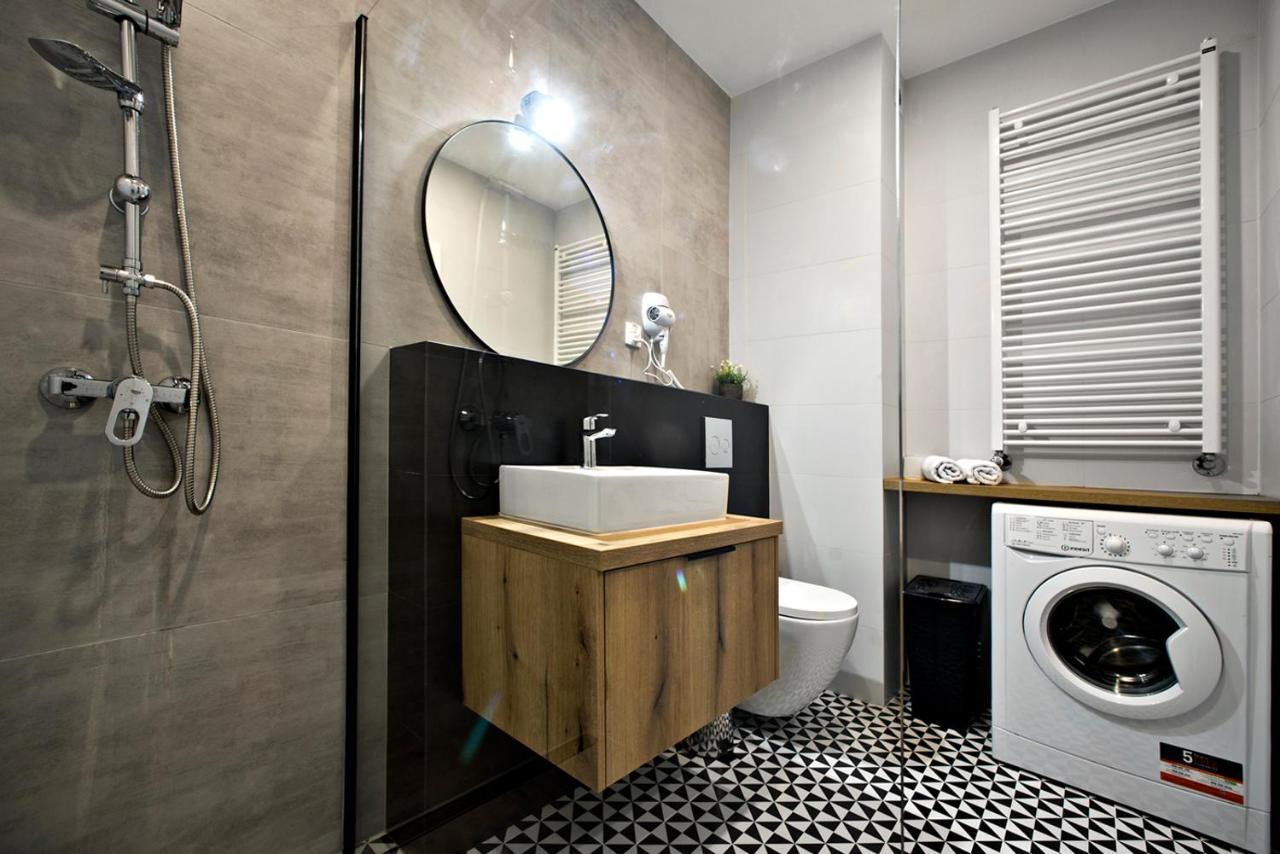 ורשה Komputerowa Serviced Apartments By P&O מראה חיצוני תמונה