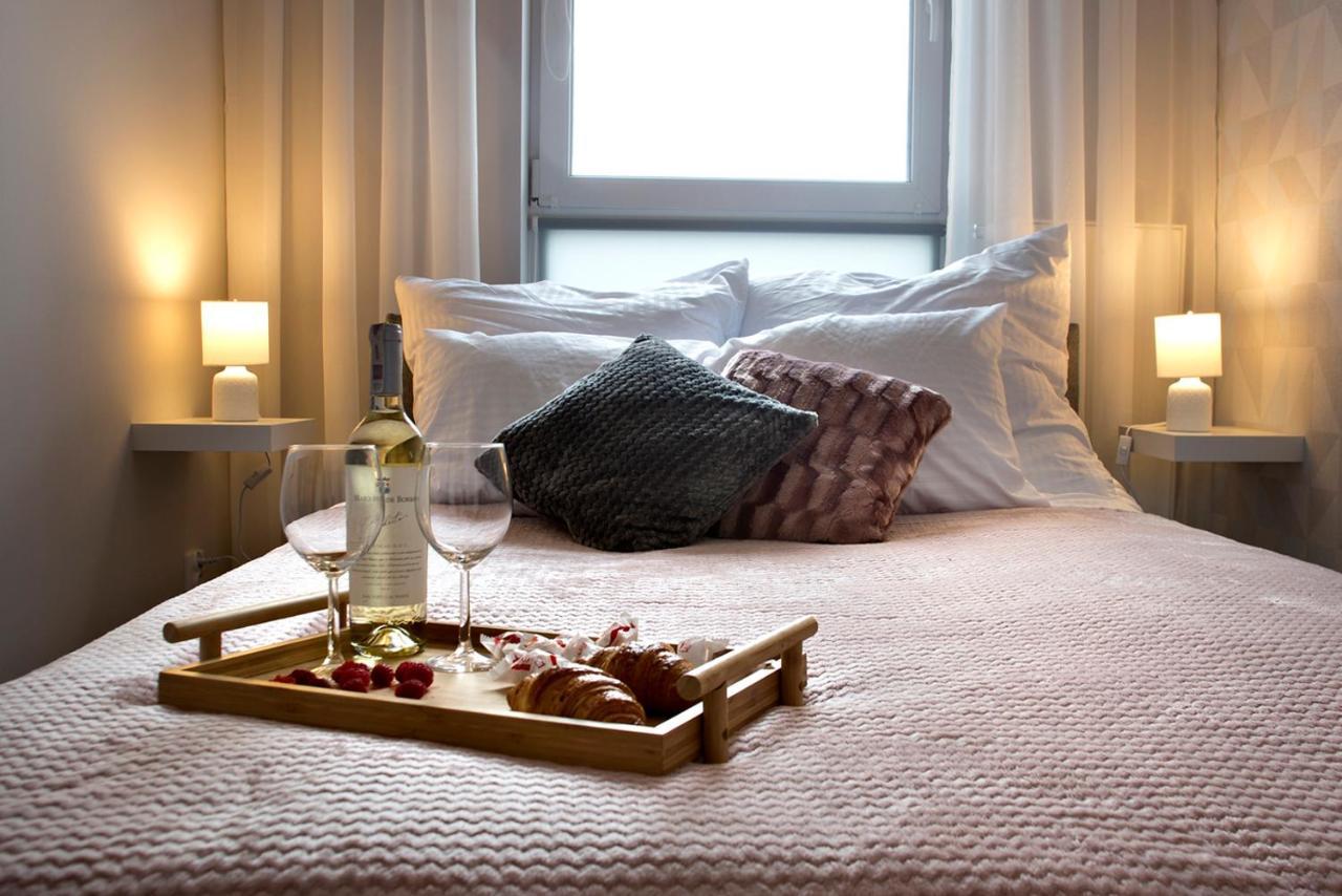 ורשה Komputerowa Serviced Apartments By P&O מראה חיצוני תמונה