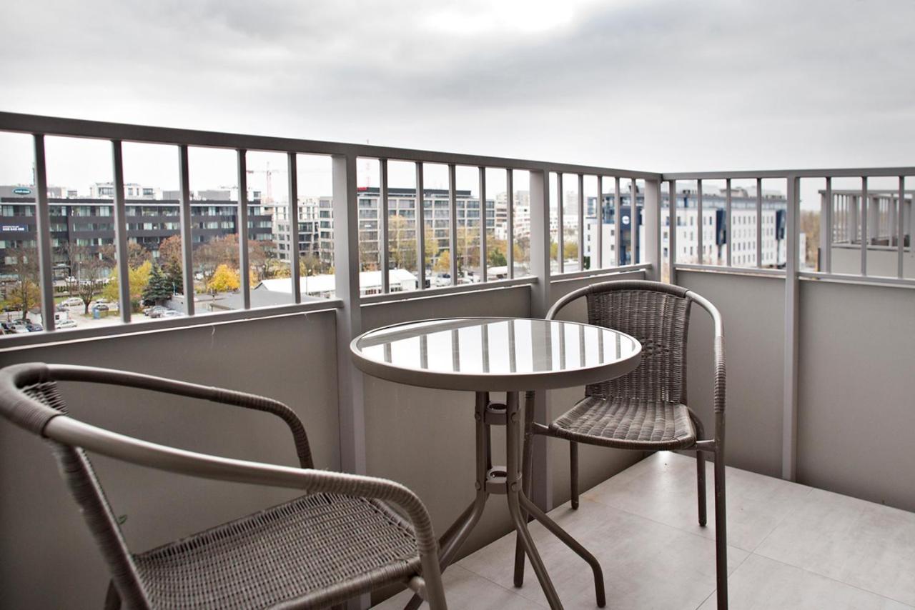 ורשה Komputerowa Serviced Apartments By P&O מראה חיצוני תמונה